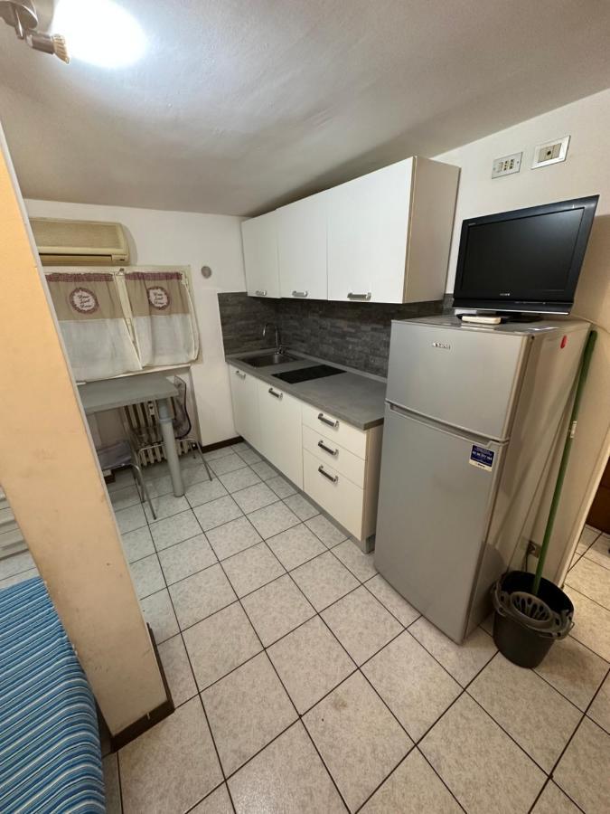 Caf Immobiliare Hotell Modena Exteriör bild